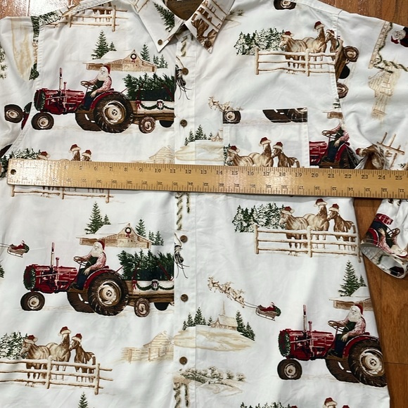 Clearwater Outfitters Size Large Men’s Christmas Santa Button Down 100% Cotton - Picture 4 of 14